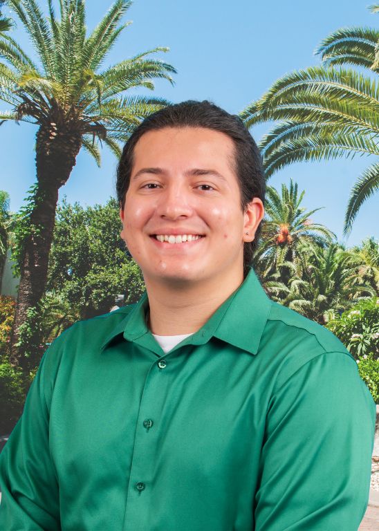 ianespinosa-headshot