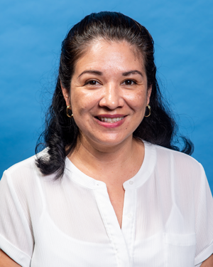 claudia-ayala.png