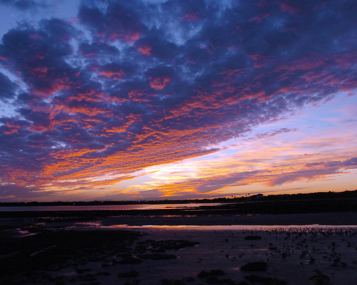 Purple dusk sky in Corpus Christi 