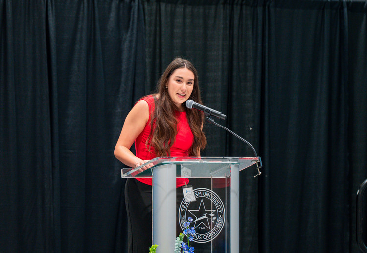 Natalie Sepulveda ’26 speaks at the 2026 Friends of Engineering Luncheon.