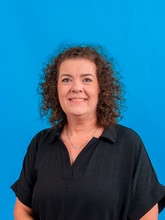 deannacritesheadshot07082025