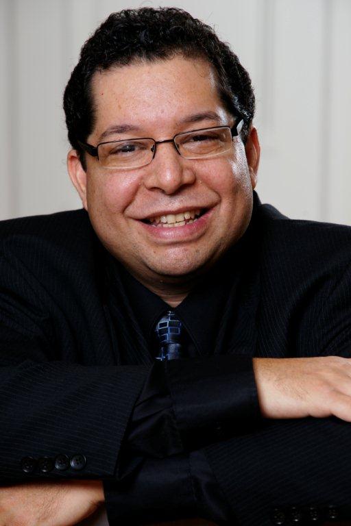 Picture of Dr. Jose Flores